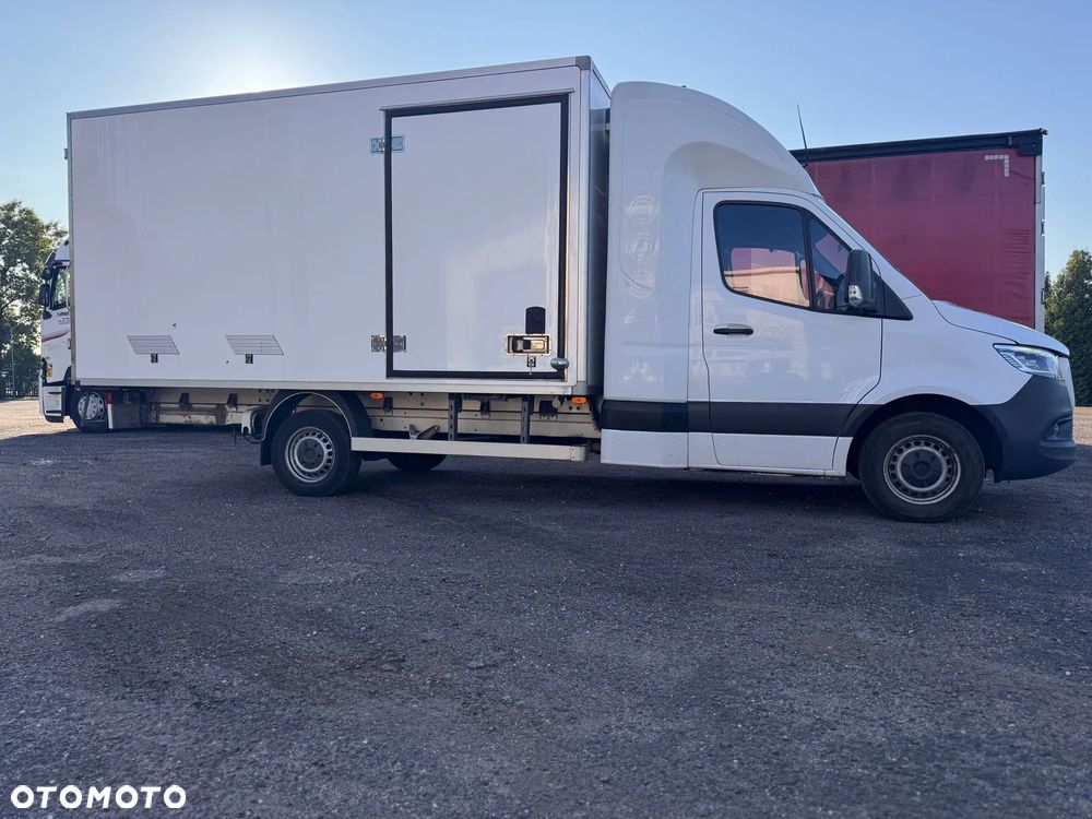 Mercedes-Benz Sprinter 319 V6 - 5