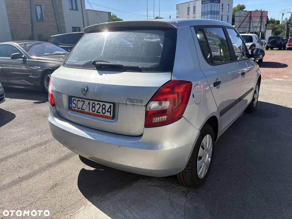 Skoda Fabia - 4