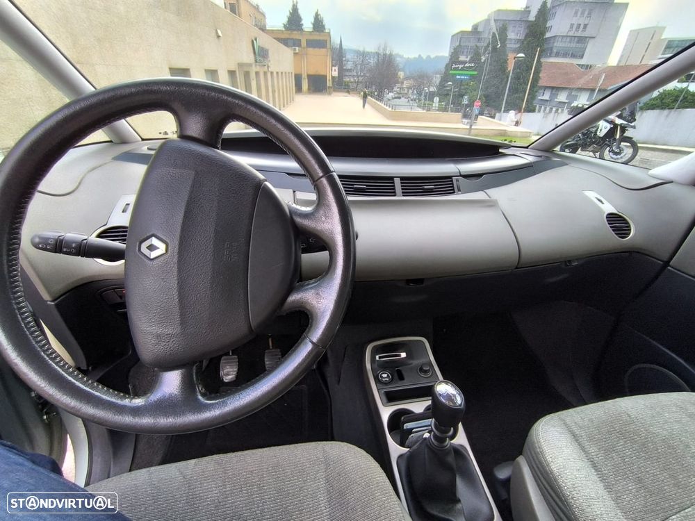 Renault Espace 2.2 dCi Confort 5L - 10