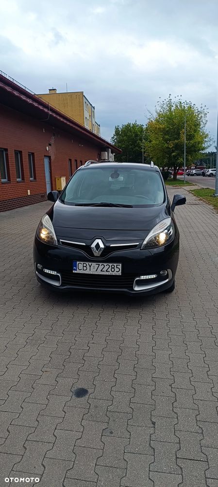 Renault Grand Scenic - 9