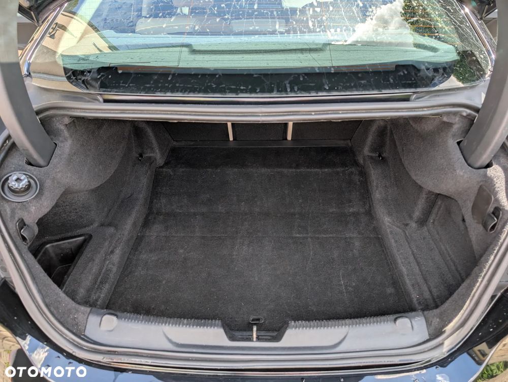 Jaguar XE 20d Prestige - 20