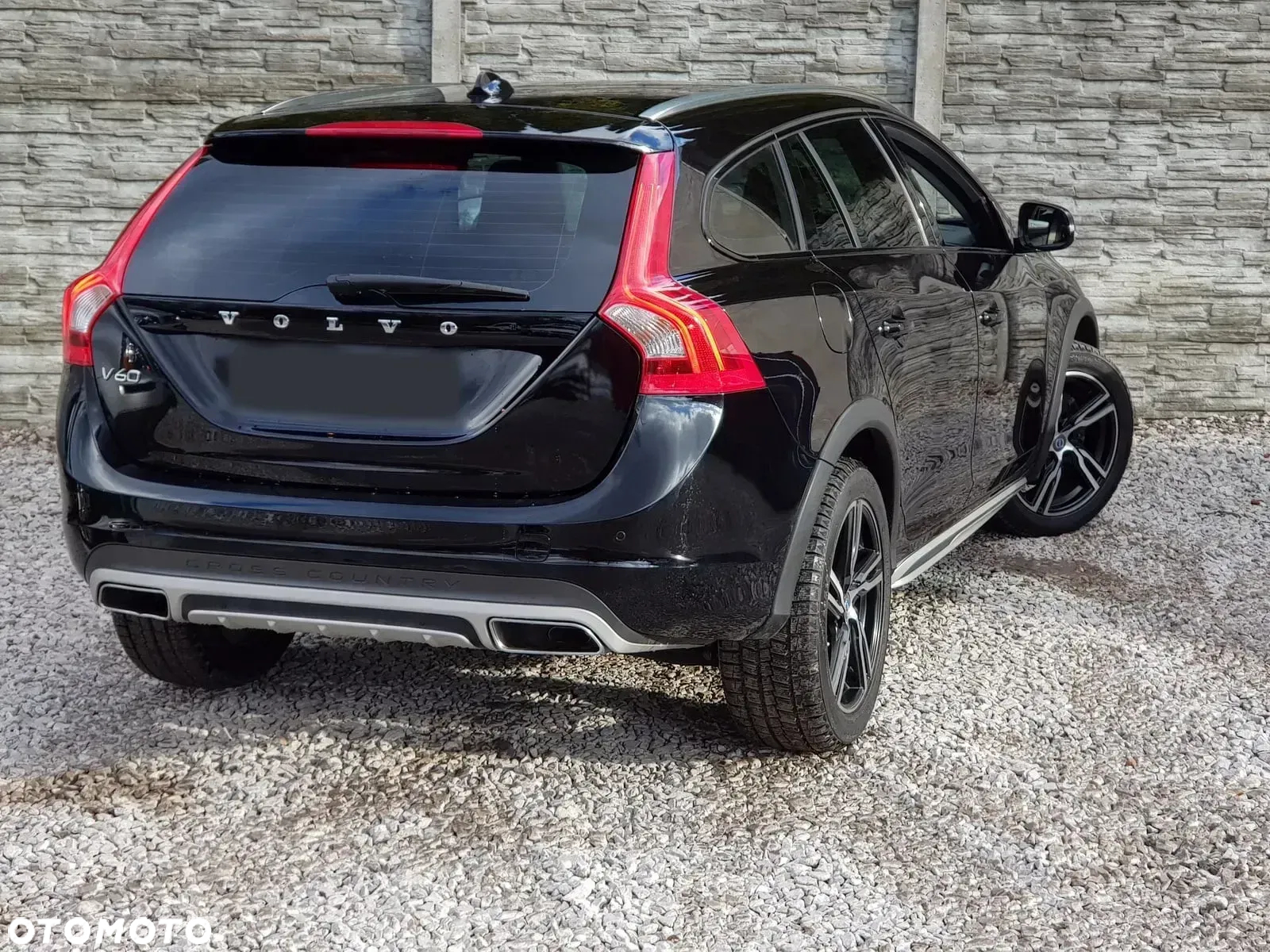 Volvo V60 Cross Country - 4