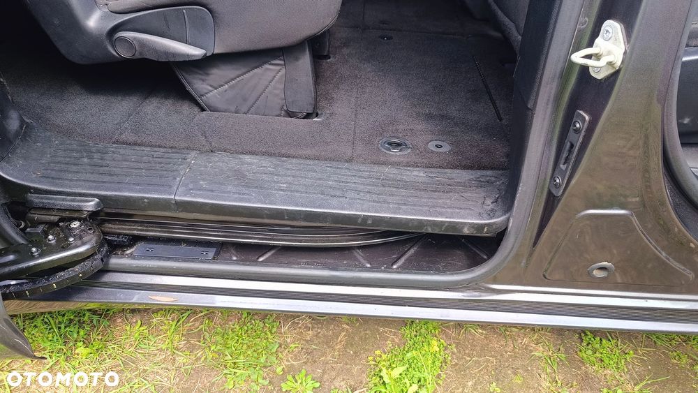 Chrysler Pacifica - 17