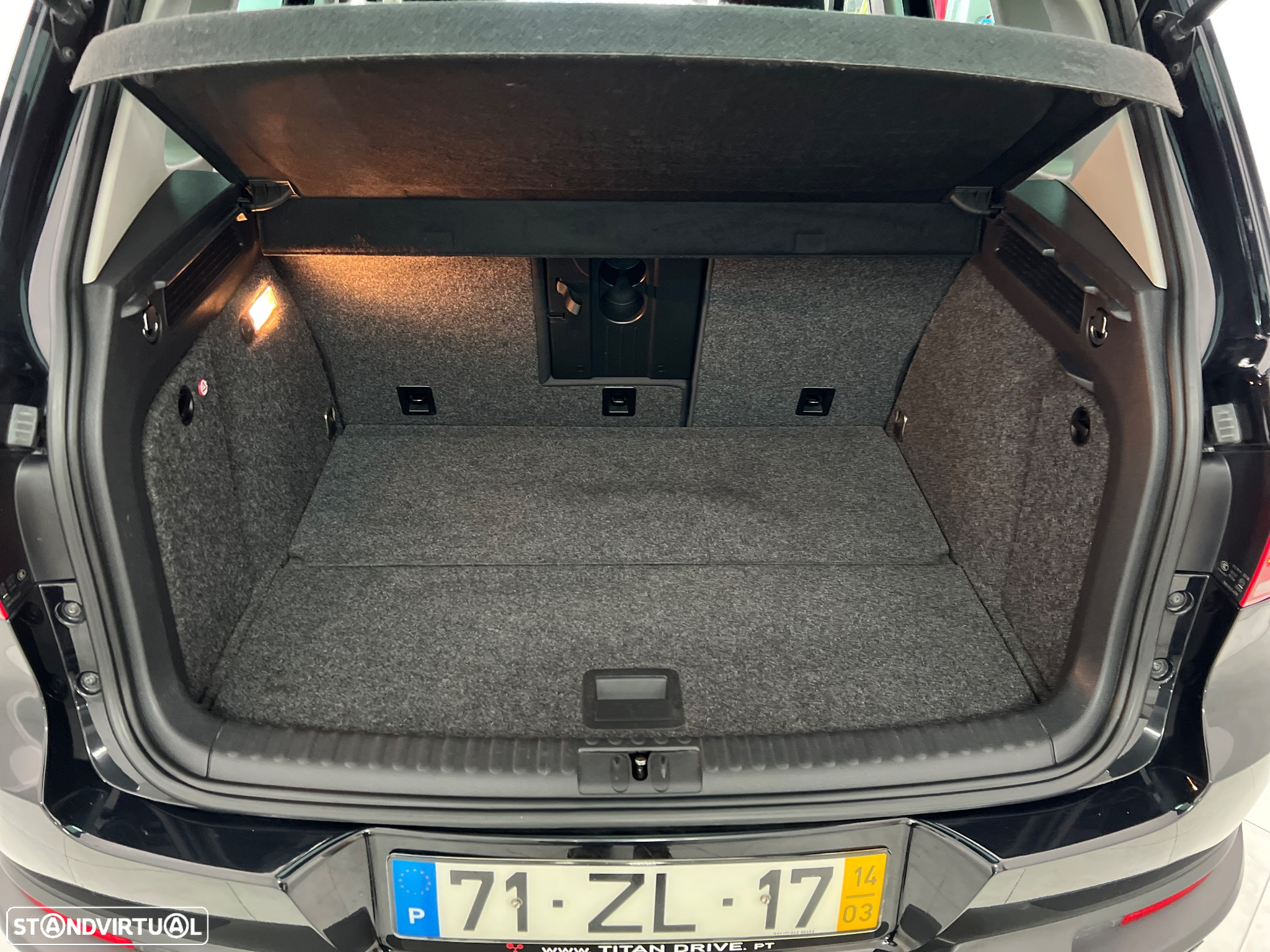 VW Tiguan 2.0 TDI DPF 4Motion DSG Sport & Style - 29