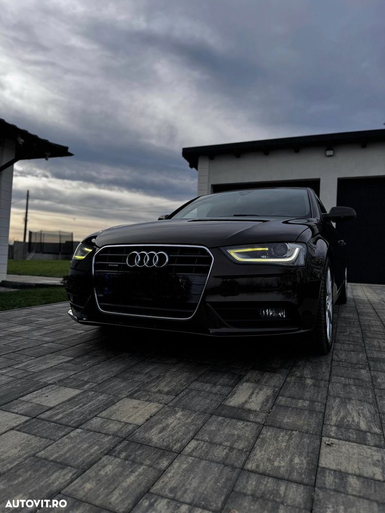 Audi A4 2.0 TDI DPF quattro S tronic Attraction - 1