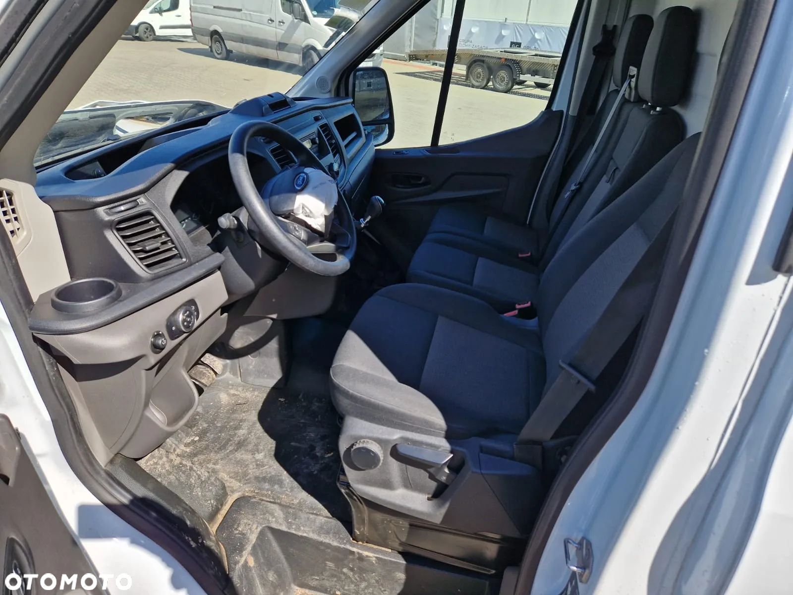 Ford Transit L2H2 - 10