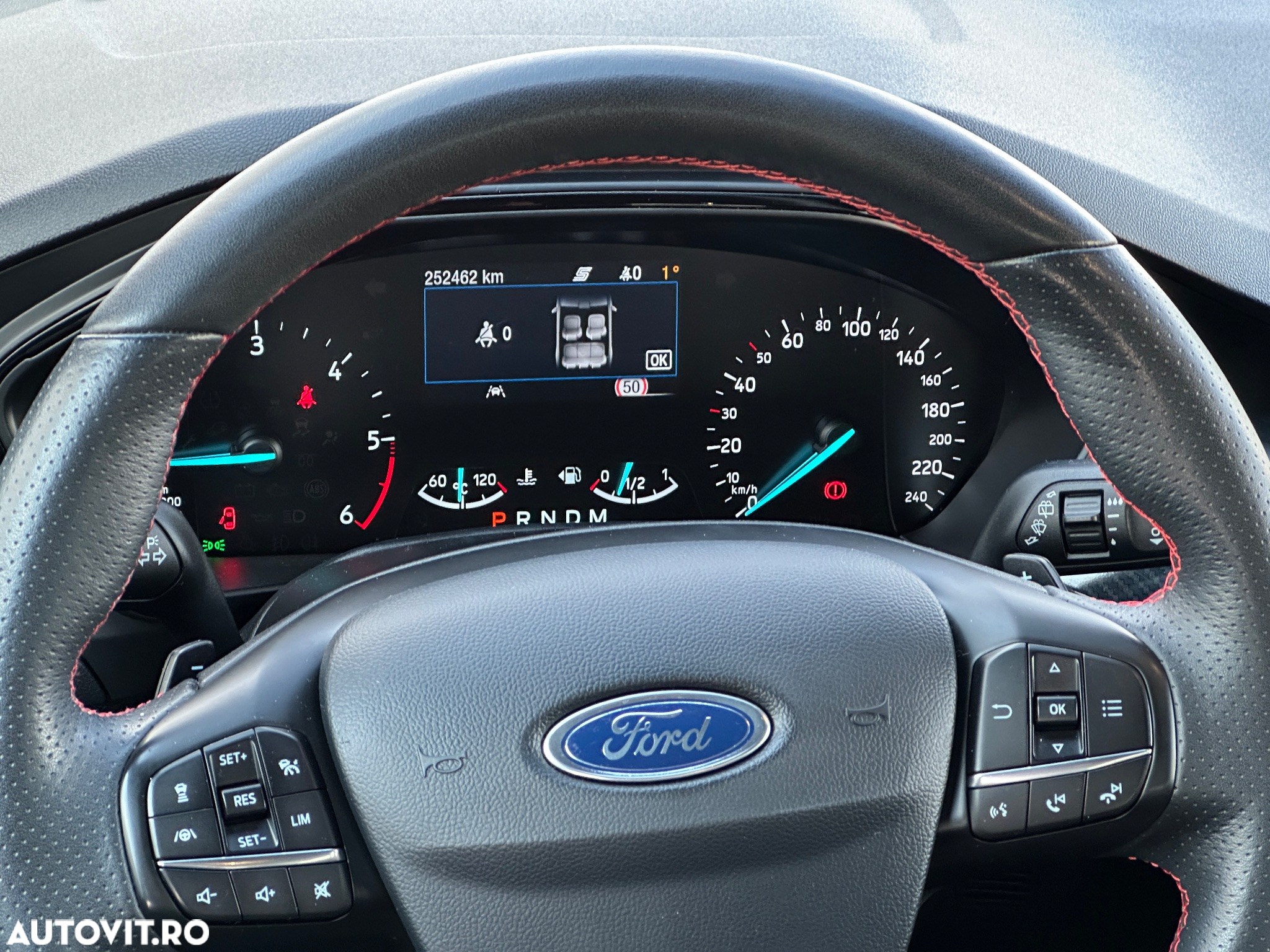 Ford Focus Turnier 2.0 EcoBlue Start-Stopp-System Aut. ST-LINE X - 17