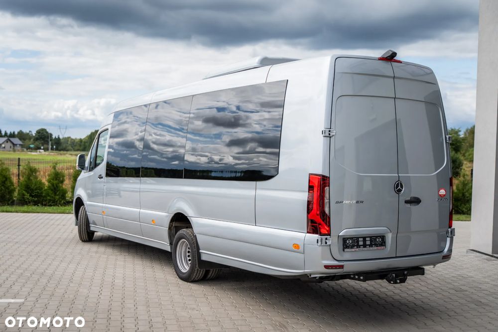 Mercedes-Benz Sprinter 519 - 14