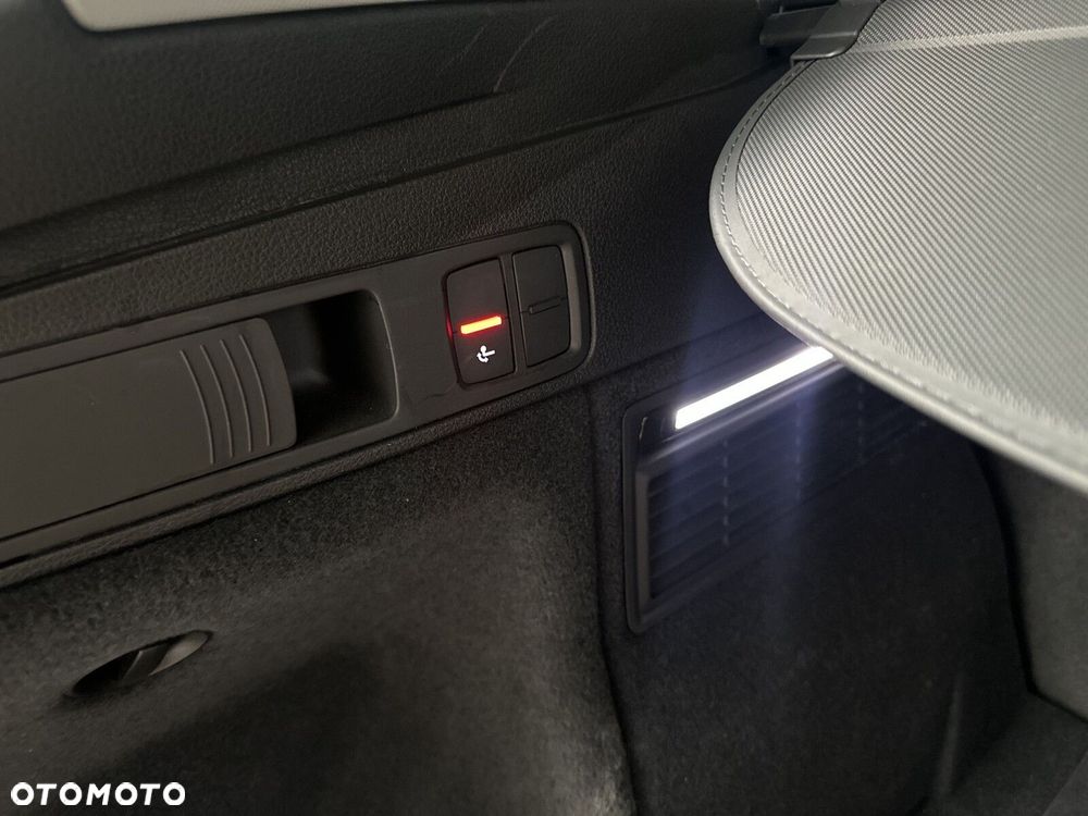 Audi Q5 Sportback - 22