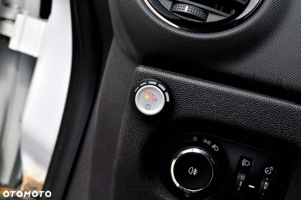 Opel Corsa - 20