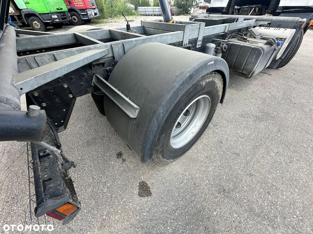 Iveco 140E25 - 10