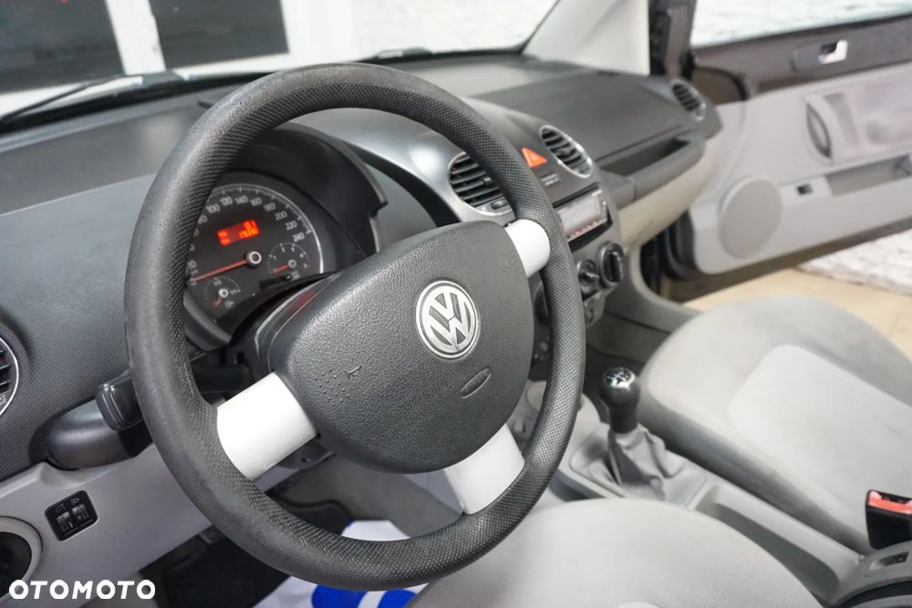 Volkswagen New Beetle 1.9 TDI DPF United - 19