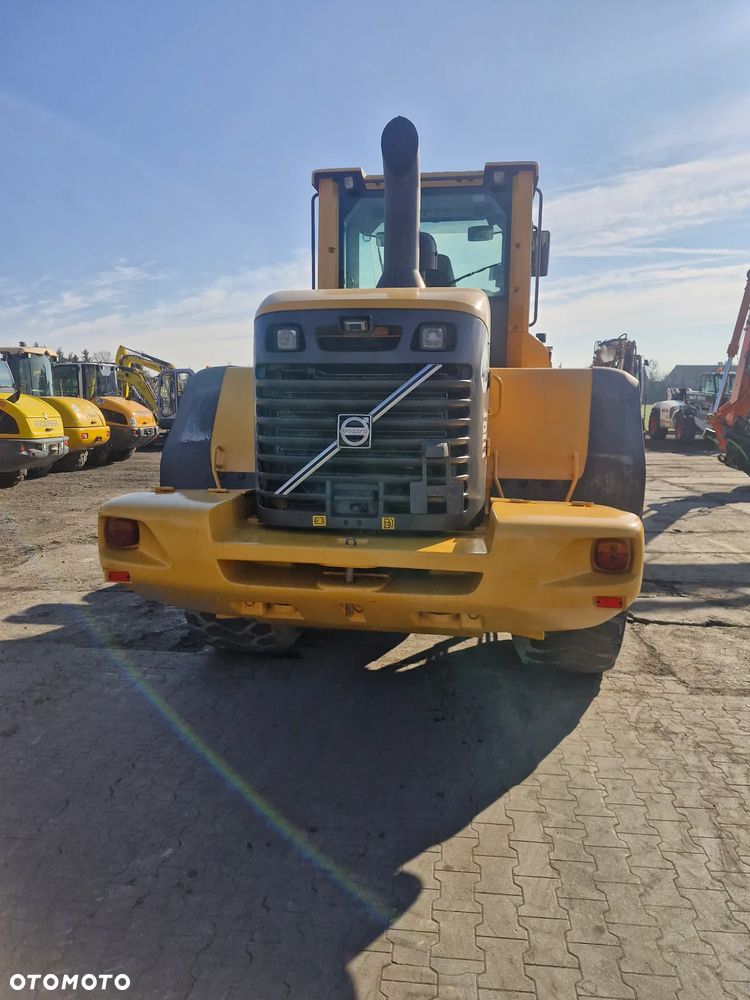 Volvo L110F - 4