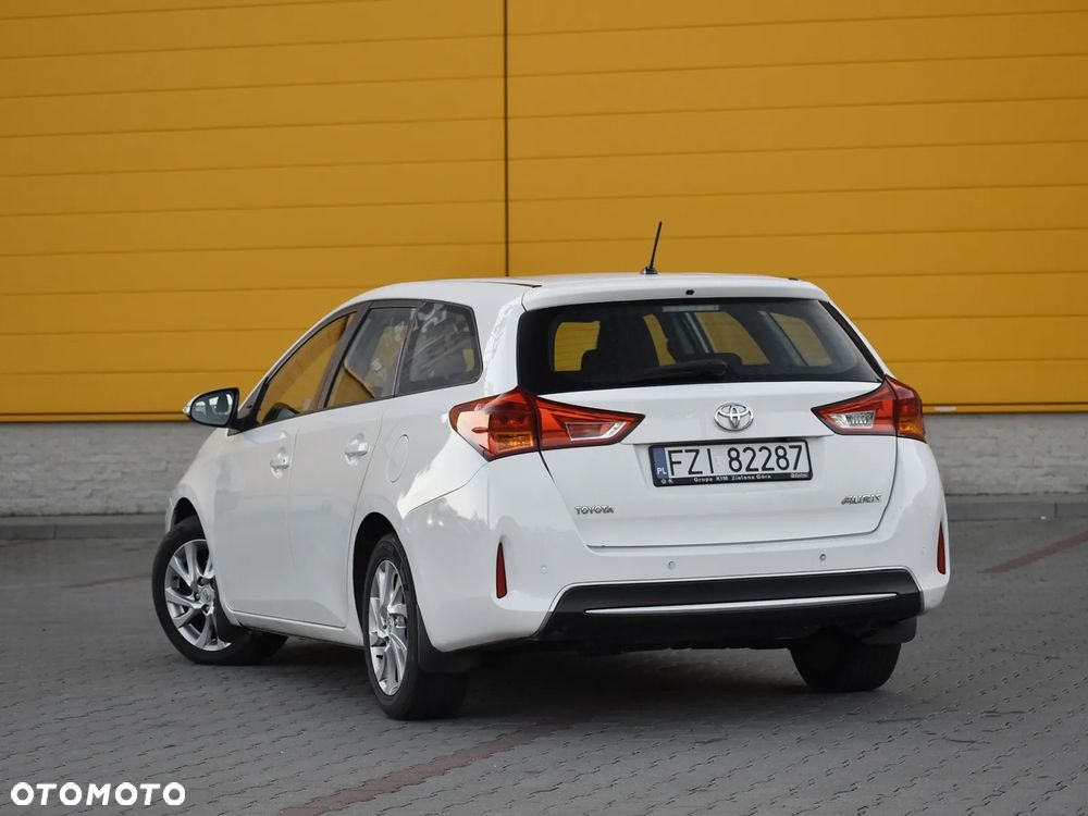 Toyota Auris 1.4 D-4D Active - 8