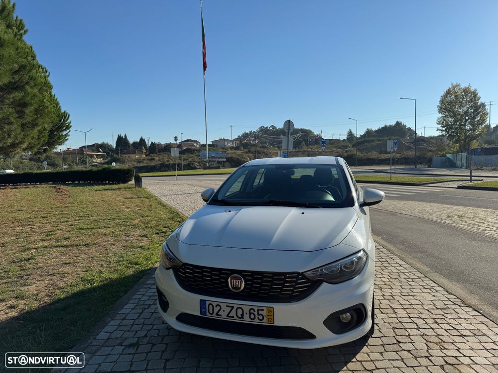Fiat Tipo 1.3 M-Jet Lounge J17 - 19