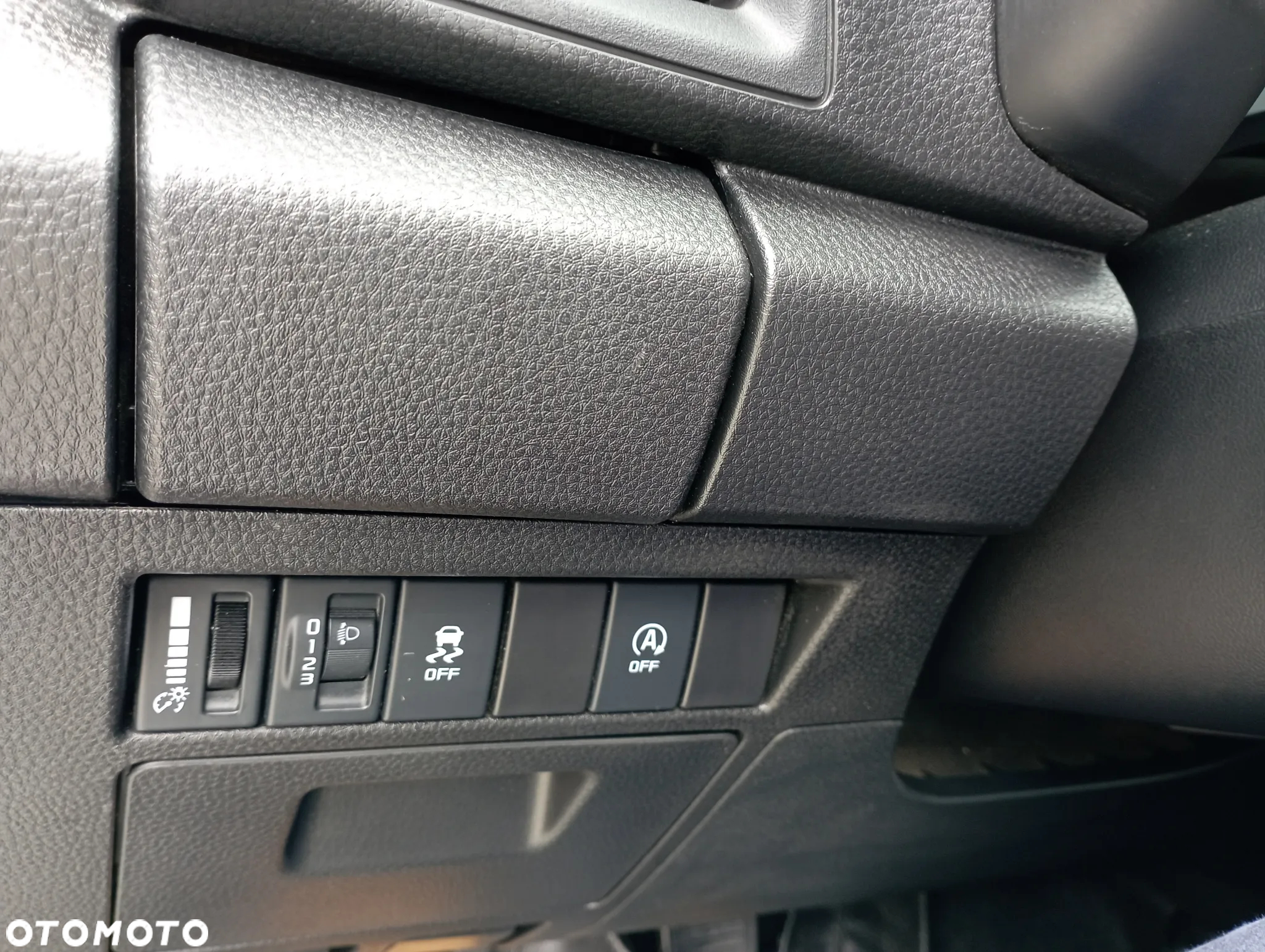 Isuzu D-Max 1.9 SC L - 35