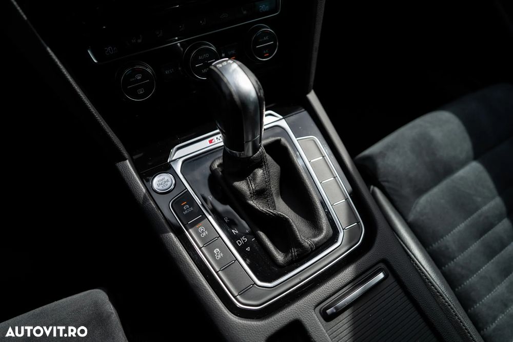 Volkswagen Passat 2.0 TDI DSG 4Motion Highline - 17