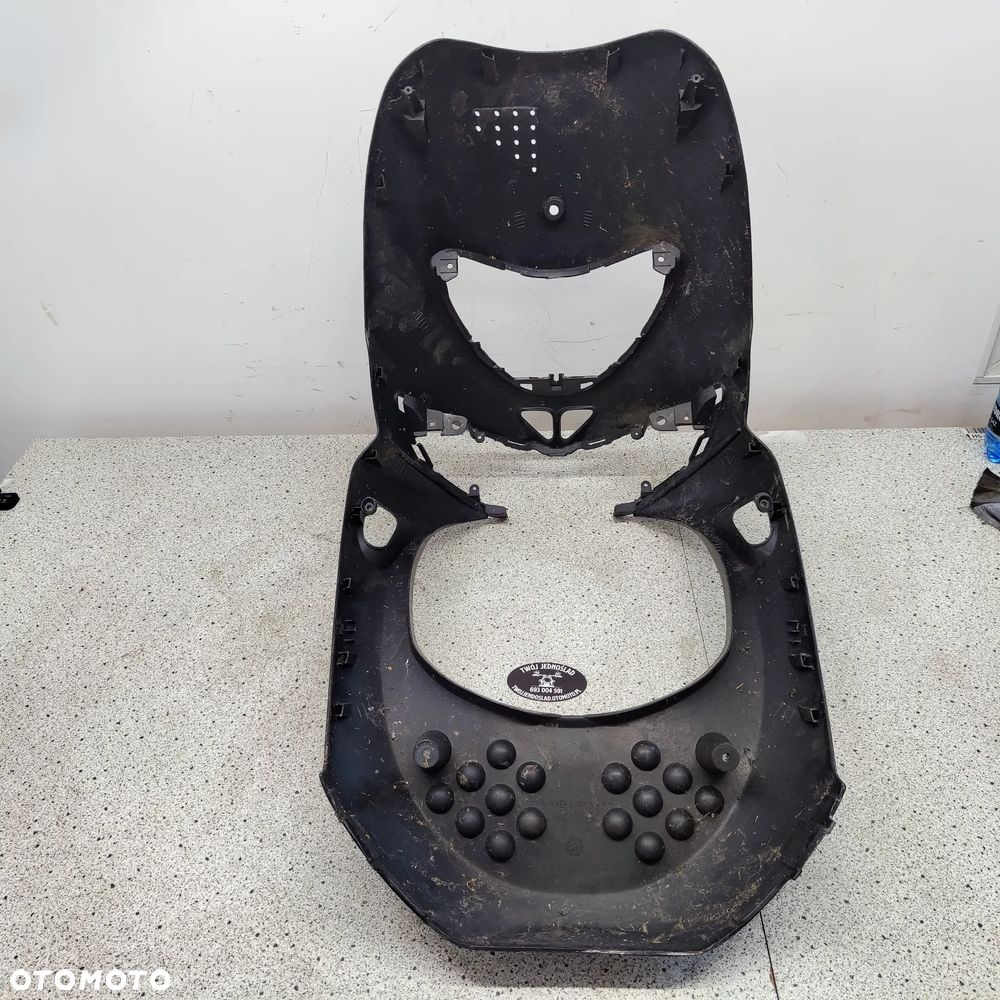 Czacha, czasza, owiewka, osłona przód Suzuki AY 50 AY50 Katana 50 - 24