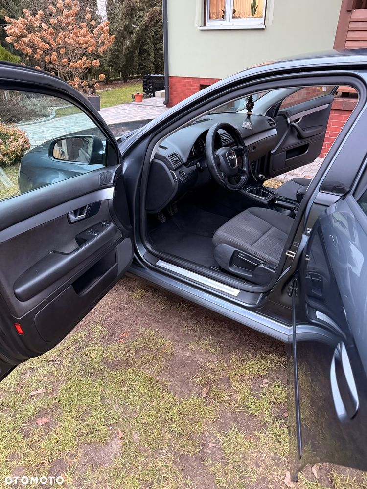 Audi A4 Limousine 2.0 TDI DPF - 7