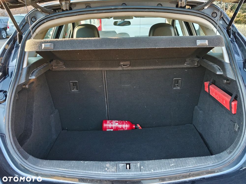 Opel Astra 1.7 CDTI DPF Cosmo - 17