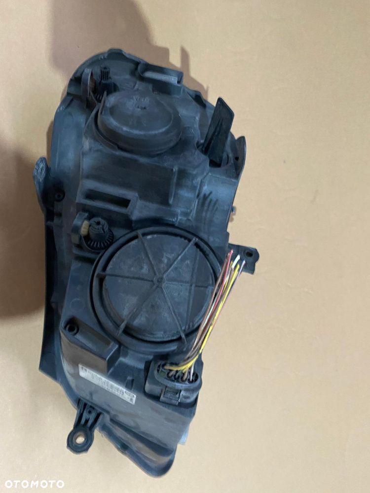 LAMPA PRAWA PRZÓD PRZEDNIA EUROPA VW POLO IV 9N2 9N LIFT EUROPA - 3