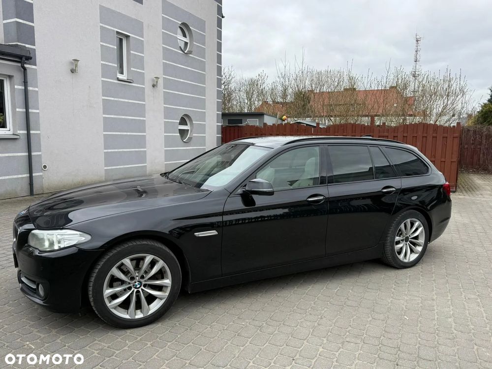 BMW Seria 5 520d xDrive - 4