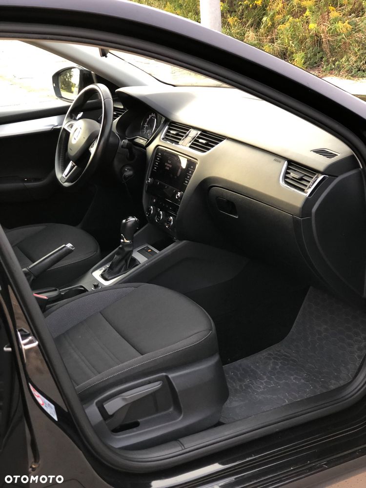 Skoda Octavia 2.0 TDI Ambition DSG - 23