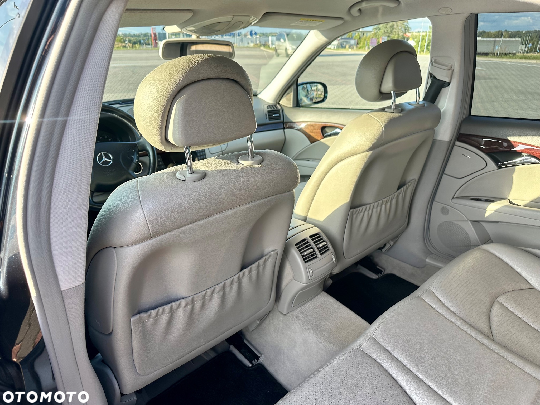 Mercedes-Benz Klasa E 200 CDI Classic - 32