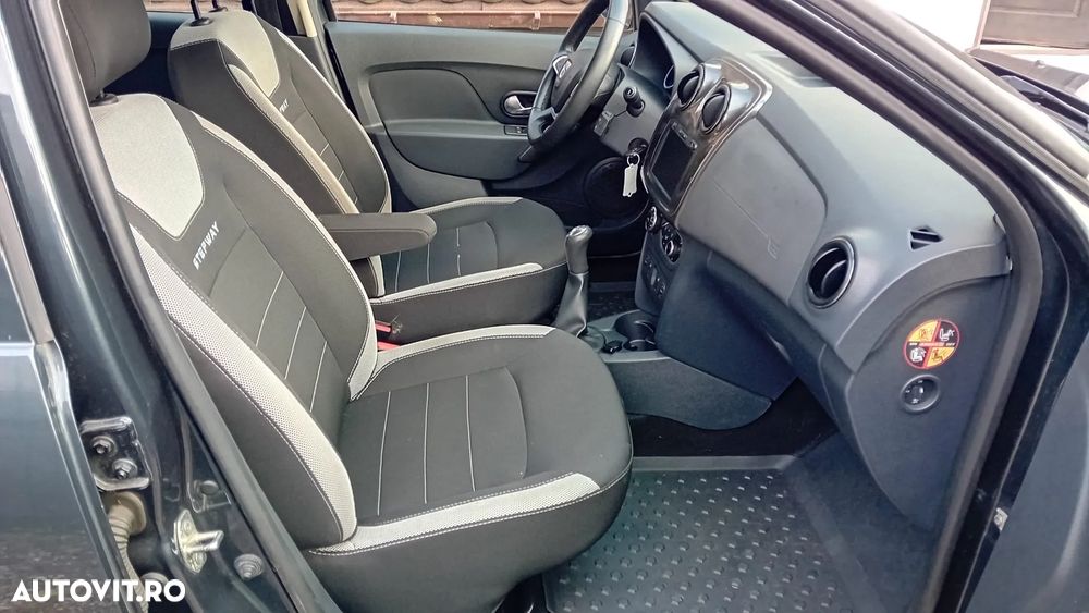 Dacia Sandero Stepway TCe 90 Prestige - 8