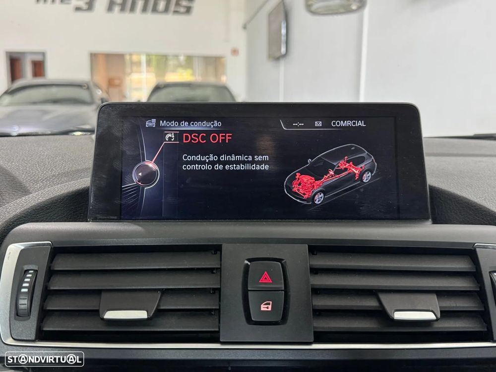 BMW 116 d Pack M - 43