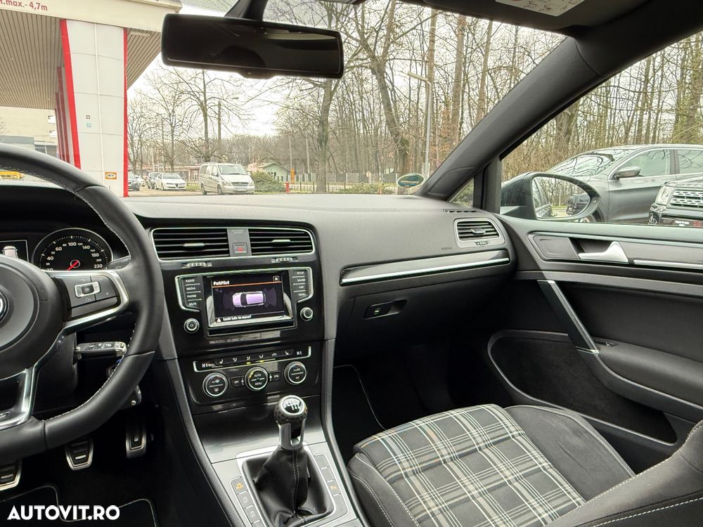Volkswagen Golf GTD BlueMotion Technology - 13