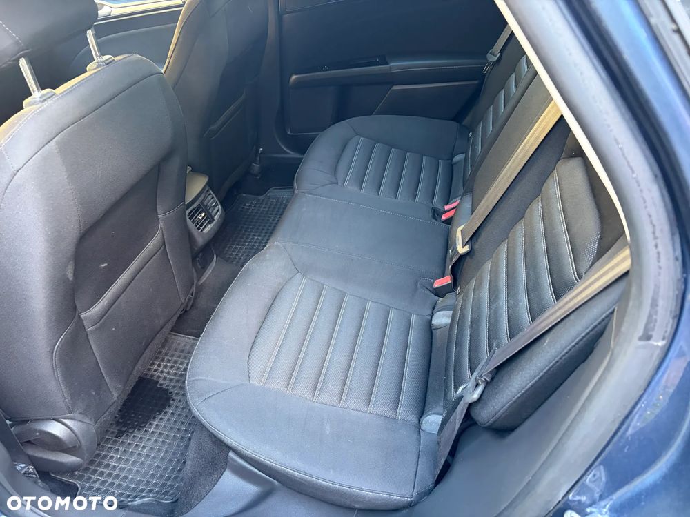 Ford Mondeo - 8
