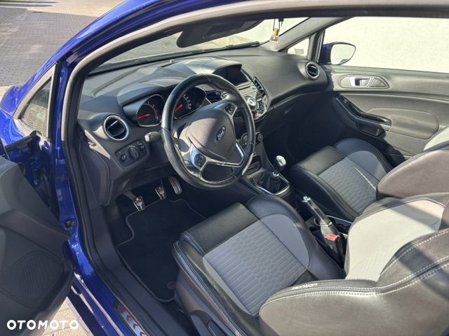 Ford Fiesta ST2 - 5