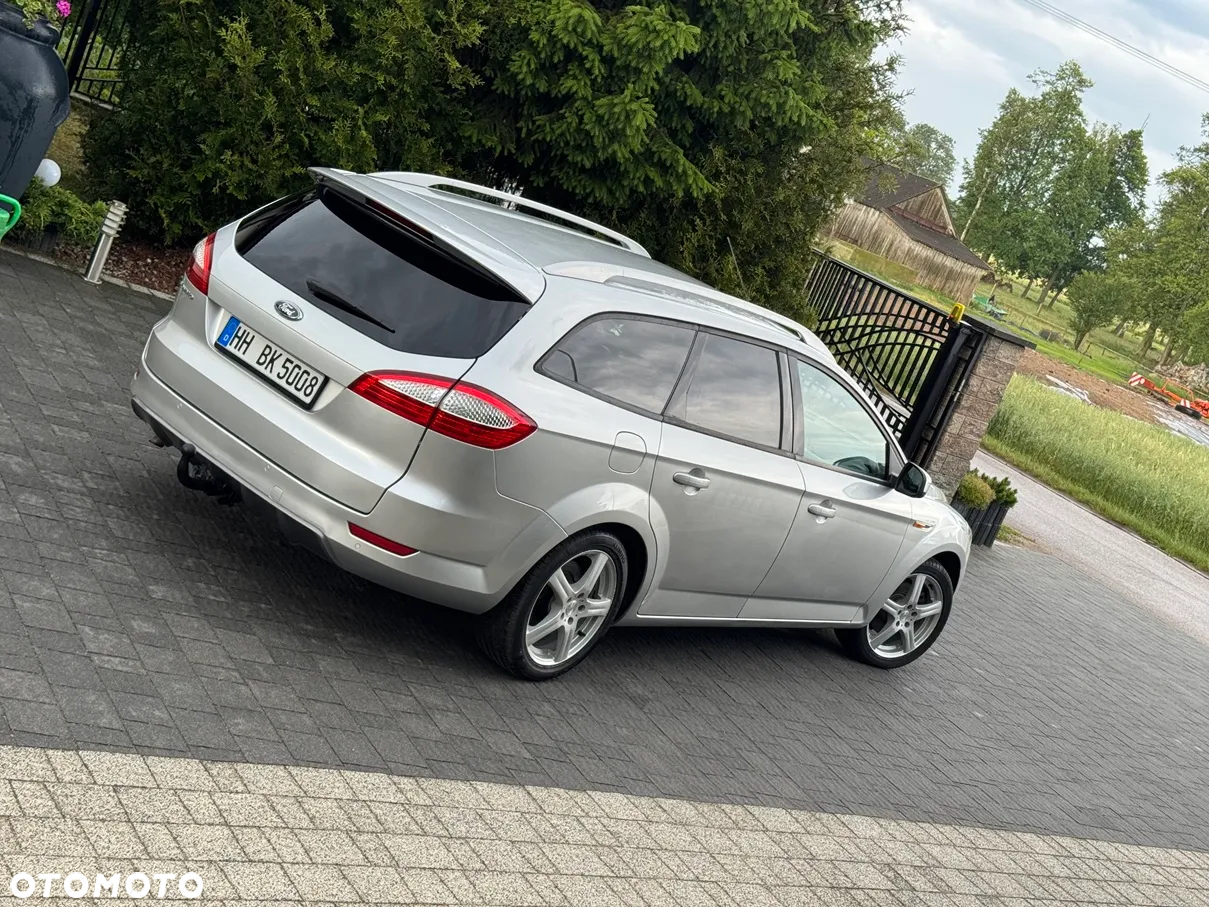 Ford Mondeo - 33