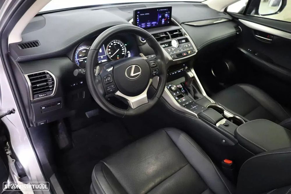 Lexus NX 300h Executive Plus - 5