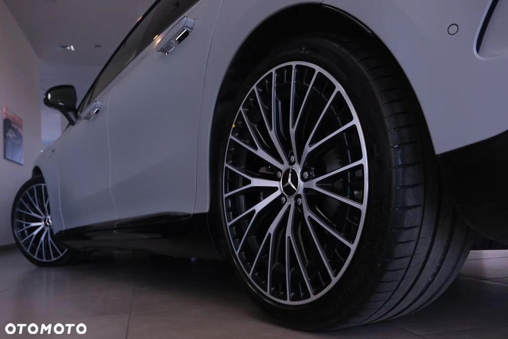 Mercedes-Benz EQE AMG 43 4Matic AMG Premium - 13