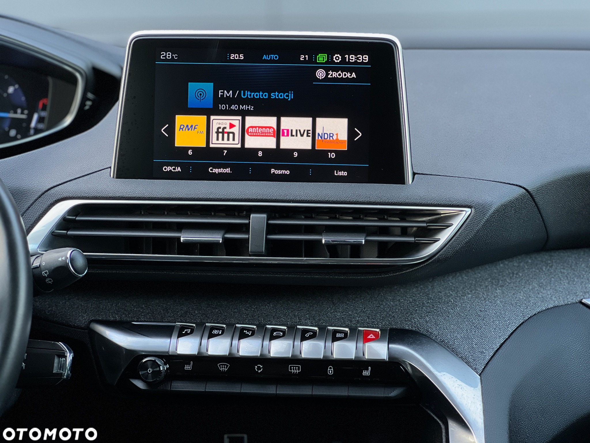 Peugeot 3008 BlueHDi 120 EAT6 Stop & Start Allure - 24