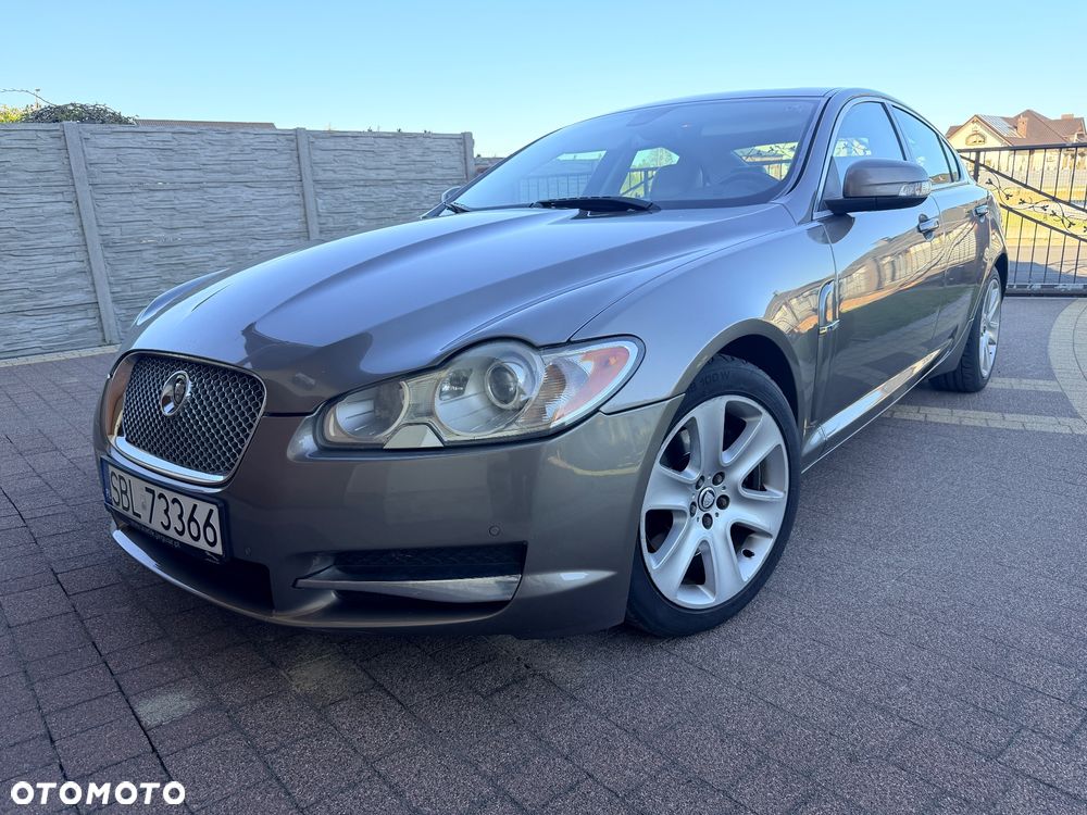 Jaguar XF 2.7 V6 Premium Luxury - 8