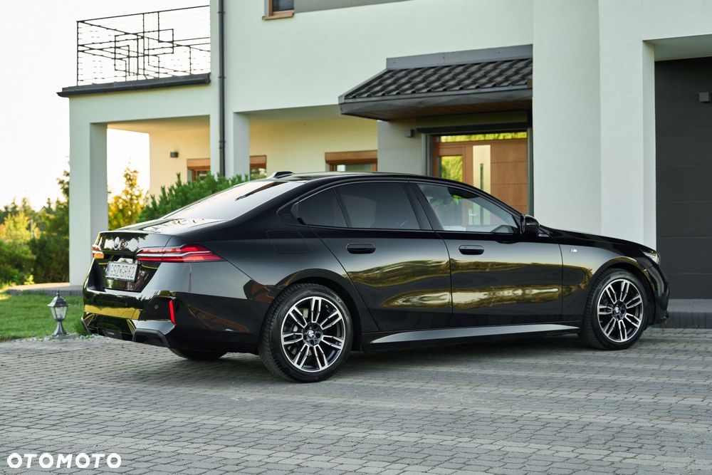BMW Seria 5 520i mHEV M Sport sport - 19