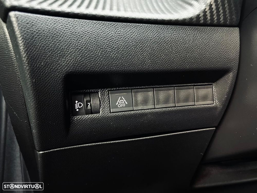 Peugeot 208 1.2 PureTech Active Pack - 36