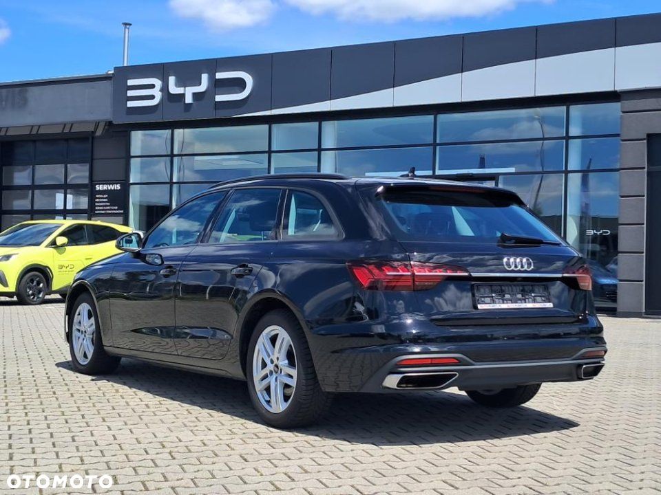 Audi A4 Avant - 3