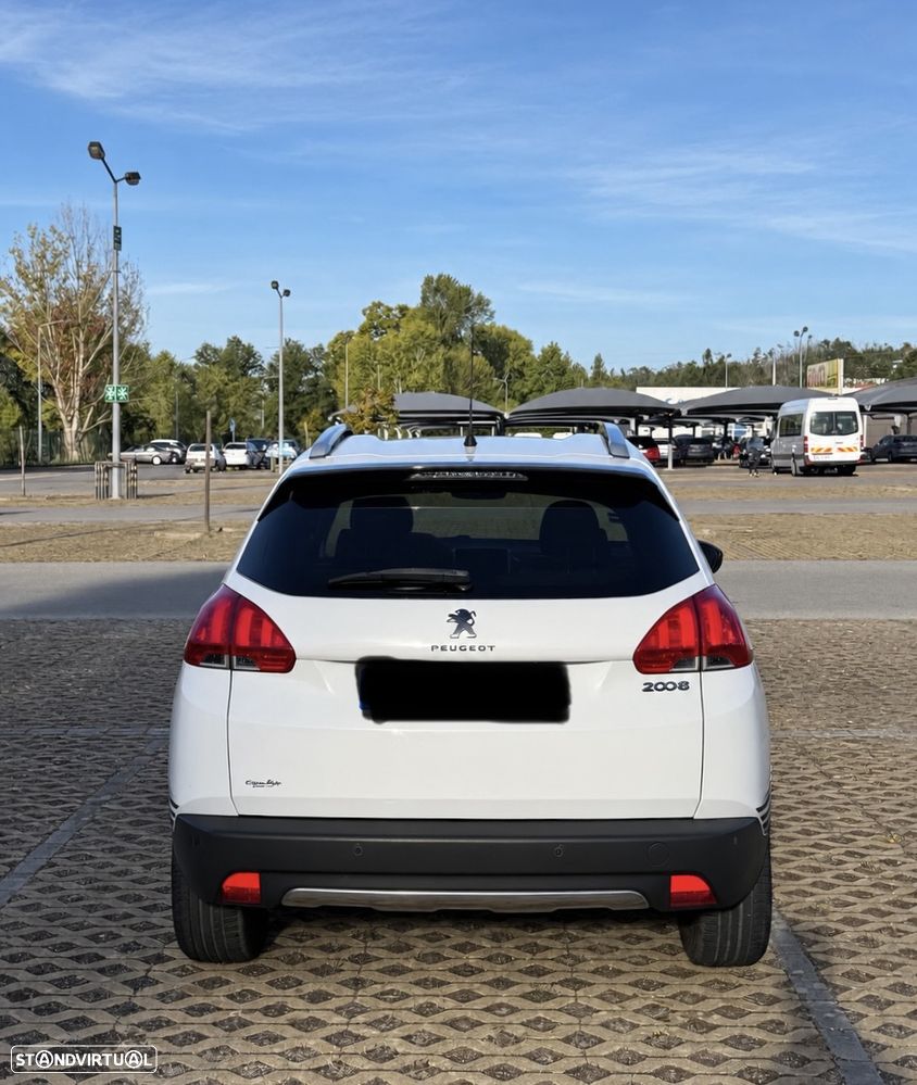 Peugeot 2008 PureTech 130 GPF Black Edition - 6