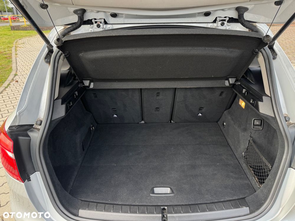 BMW Seria 2 218d xDrive - 27