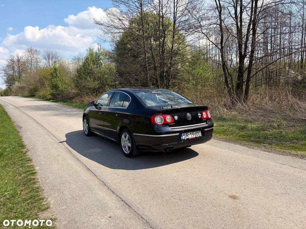 Volkswagen Passat 2.0 TDI DPF DSG R-Line Edition - 4
