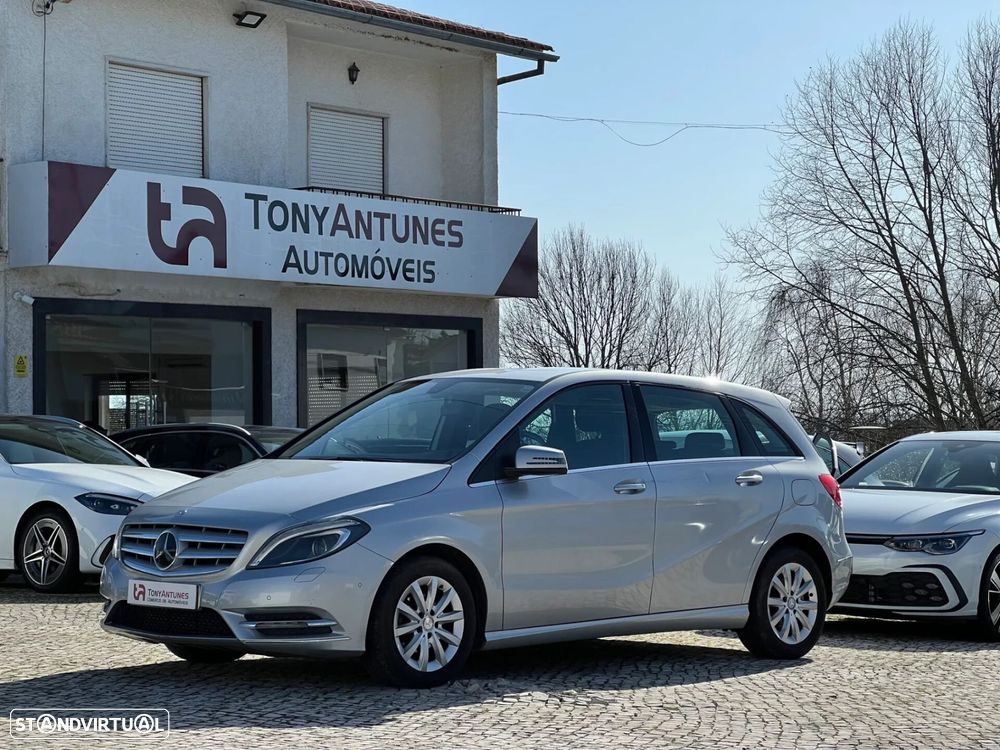 Mercedes-Benz B 180 - 1