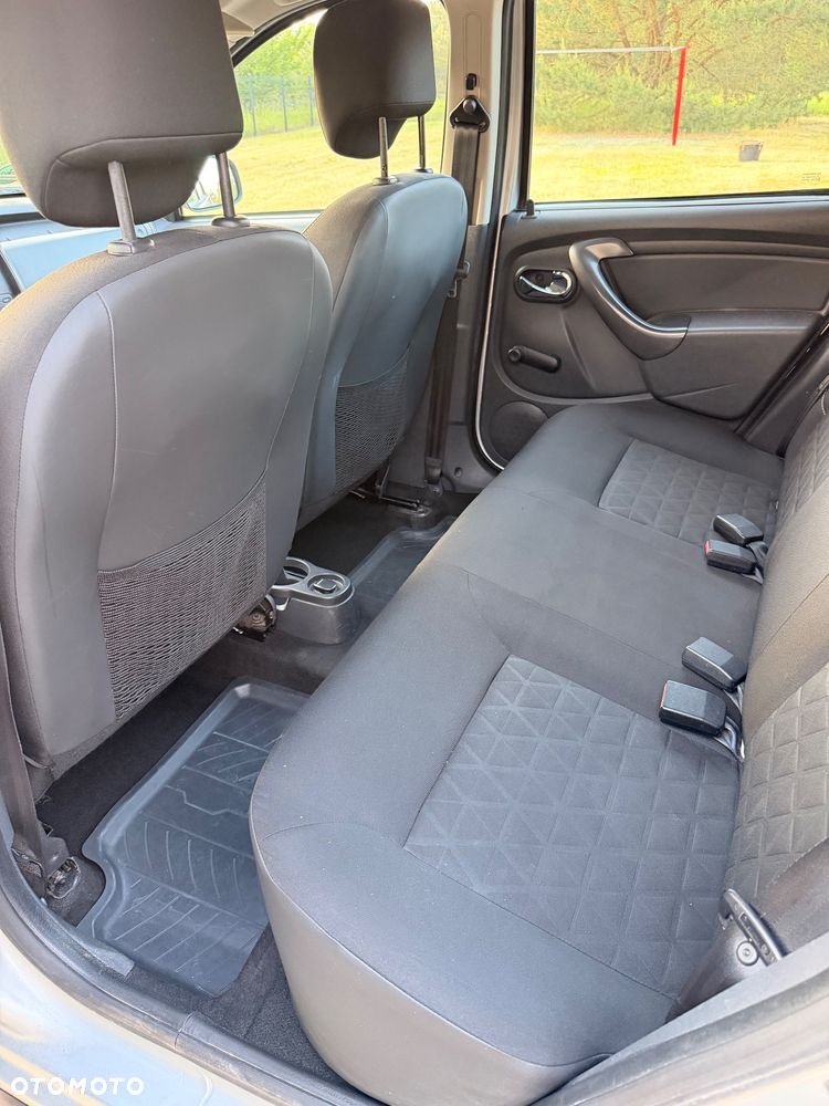 Dacia Duster 1.6 Laureate Euro5 - 7