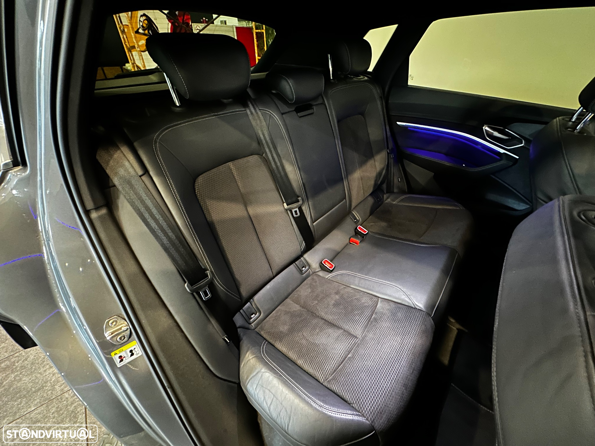 Audi e-tron 55 quattro S line - 32