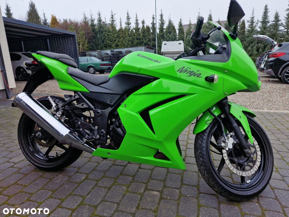 Kawasaki Ninja 250R - 9