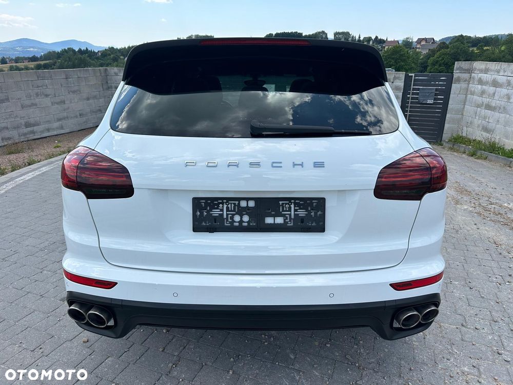 Porsche Cayenne S Platinum Edition - 5
