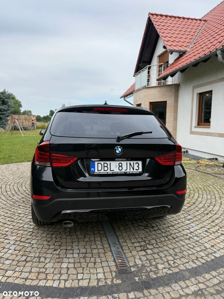 BMW X1 xDrive20d Sport Line - 3